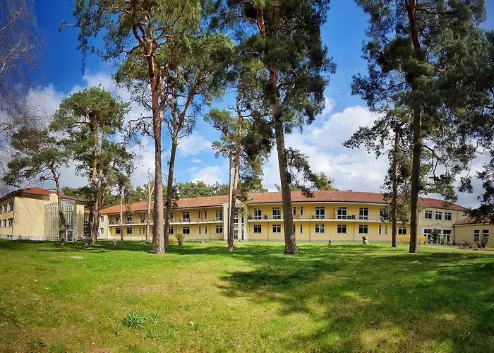 Waldhotel Am See Berlin-Schmoeckwitz